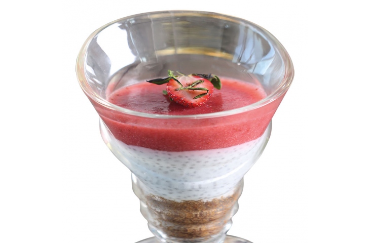 CHİA PUDİNGLİ  ÇİLEKLİ CHEESECAKE